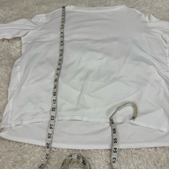 Lululemon Back in Action Long Sleeve Tee Short Top Rulu in White - Picture 6 of 8